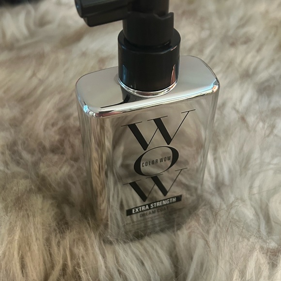 Color Wow Extra Strength Dream Coat Hair Treatment - Metallic Silver Bottle - Picture 3 of 3